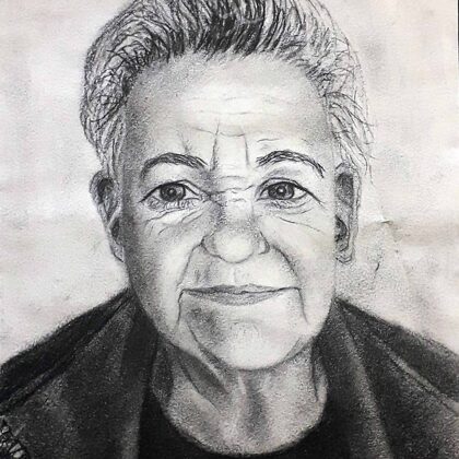 Idős hölgy arcképe szénpor-szénceruza technika A/4-es rajzlap rendelésre készült